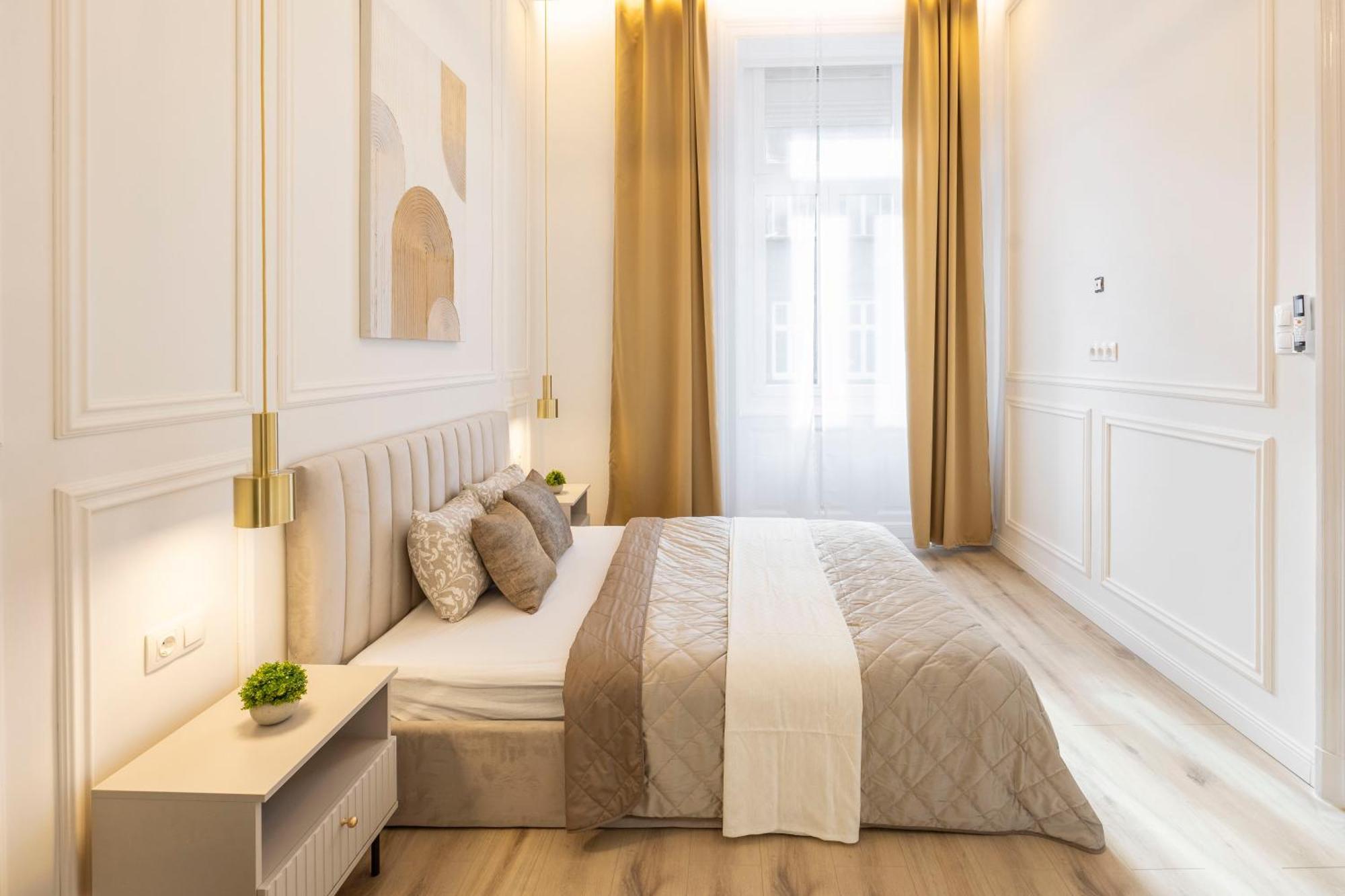 Exclusive & Prestigious Central Residence W/ Balcony Budapesta Exterior foto